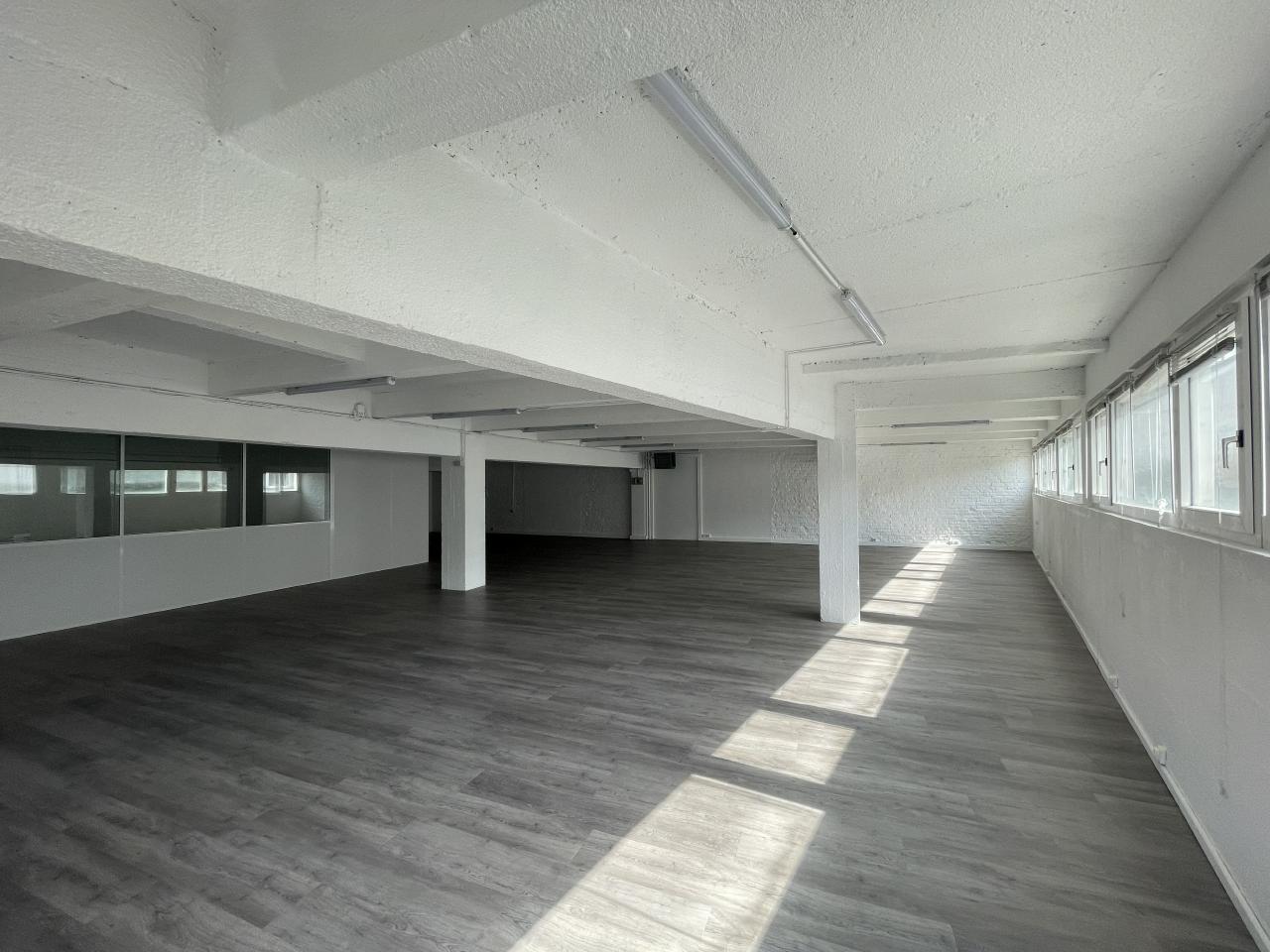 Bureau Montreuil 734m² Location bureau Montreuil Seine-Saint-Denis OLBUR2308107 0